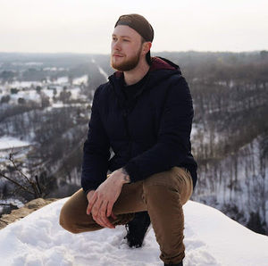 Meet your Posher, Adam